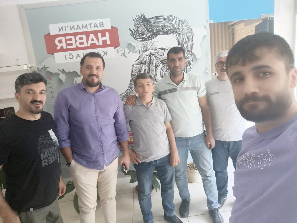 Reşat Yiğiz (@yigiz) on Twitter photo Uzun bir aradan sonra eski dostlarla buluşmanın keyfini yaşadım. Teşekkürler, Allah eksikliğinizi vermesin.💛♥️ <a href="/editorbaris/">Barış Arslan</a> Uzun bir aradan sonra eski dostlarla buluşmanın keyfini yaşadım. Teşekkürler, Allah eksikliğinizi vermesin.💛♥️ <a href="/editorbaris/">Barış Arslan</a>