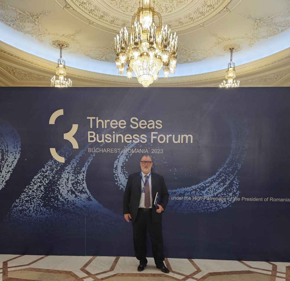 ICI Bucharest participated in the Three Seas Initiative Business Forum - @3seaseu , an event opened by the President of Romania, Klaus Iohannis, and the Prime Minister of the country, Marcel Ciolacu: ici.ro/en/events/ici-…

#ICIBucharest #3SI #ThreeSeasRegion #ITC #businessforum