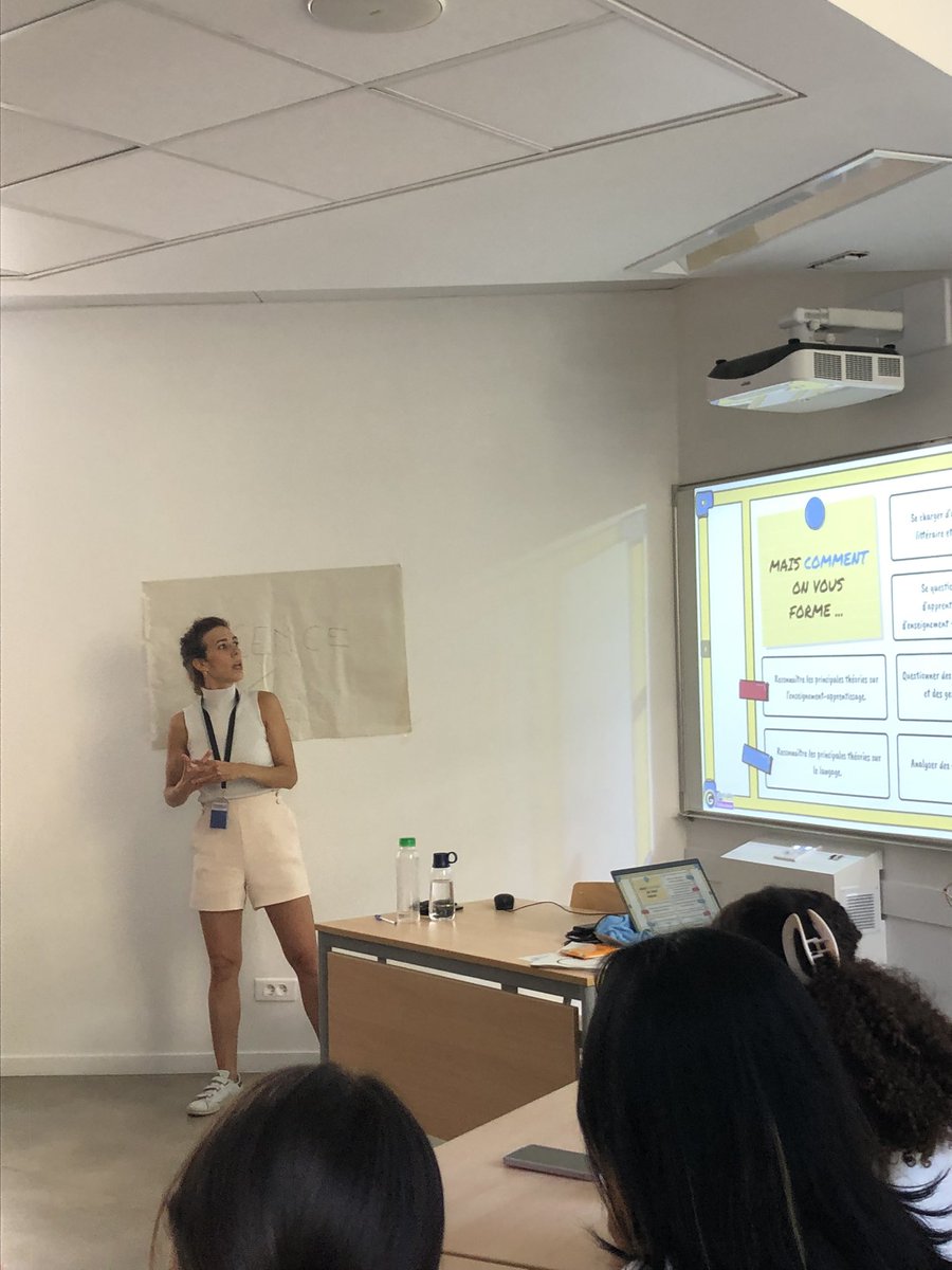 Tut! Réunion d’information et session d’intégration de la mineure FLE et du DU ECDF, c’est parti!! Avec la formidable Alice Burrows accompagnée de Laetitia Foucan-Barbe pour un moment dynamique, convivial, chaleureux! Bienvenue aux nouveaux étudiant.e.s du #DFLE <a href="/Sorbonne_Nvelle/">Université Sorbonne Nouvelle</a>