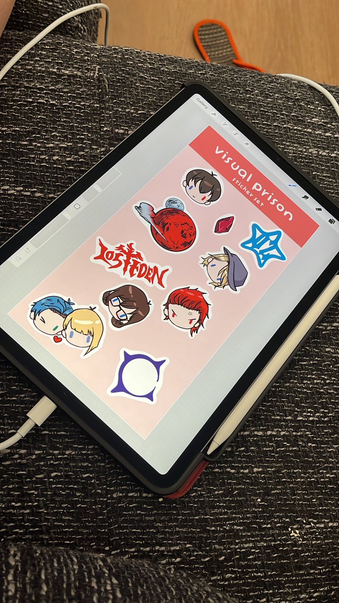 matchablosscm's tweet photo. what's this what's this #visupri stickers?? https://t.co/ClFlFaYIV0