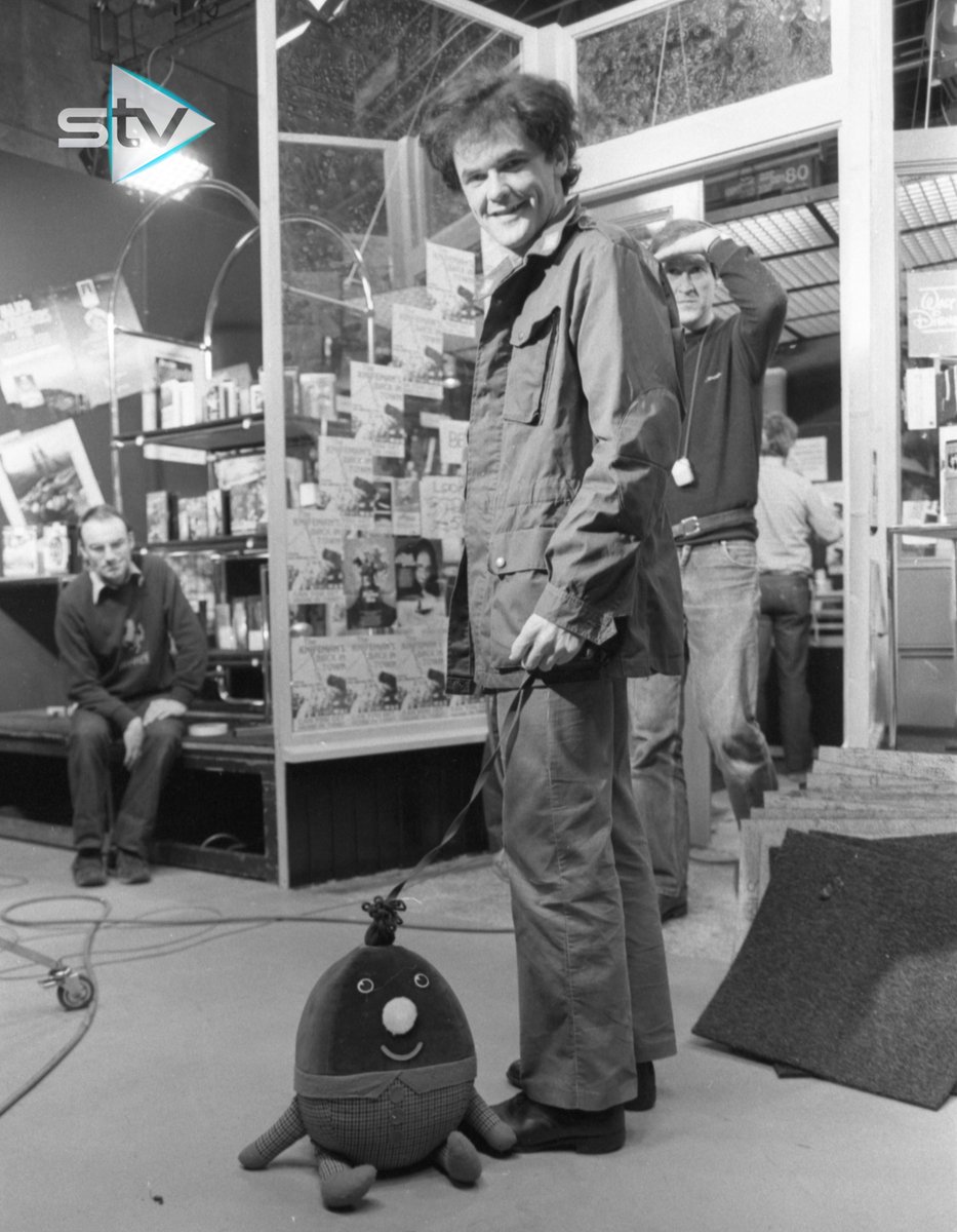 STVFootageSales's tweet photo. 📸 Some rare production photos of Taggart pilot 'Killer' being filmed back in 1983. Gerard Kelly is having a good time on set! 😄🎥 #STV #ScottishTelevision #Taggart #Taggart40 #GerardKelly #MarkMcManus #1980s #STVStills #TheresBeenAMurder #ThrowbackThursday #TBT https://t.co/hzox3b2hUS