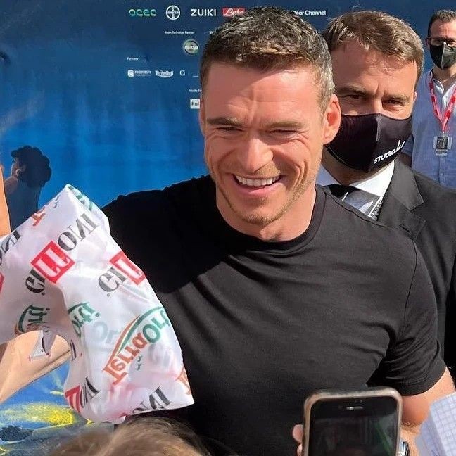 RMaddenBrasil's tweet photo. 📷 | Richard Madden appreciation post.

🏷 #RichardMadden #RobbStark #DavidBudd #Eternals #MastersOfFlorence #MasonKane #GameOfThrones #Bodyguard #Ikaris #CitadelOnPrime #RichardMaddenBrasil https://t.co/pcQD9q3S9S