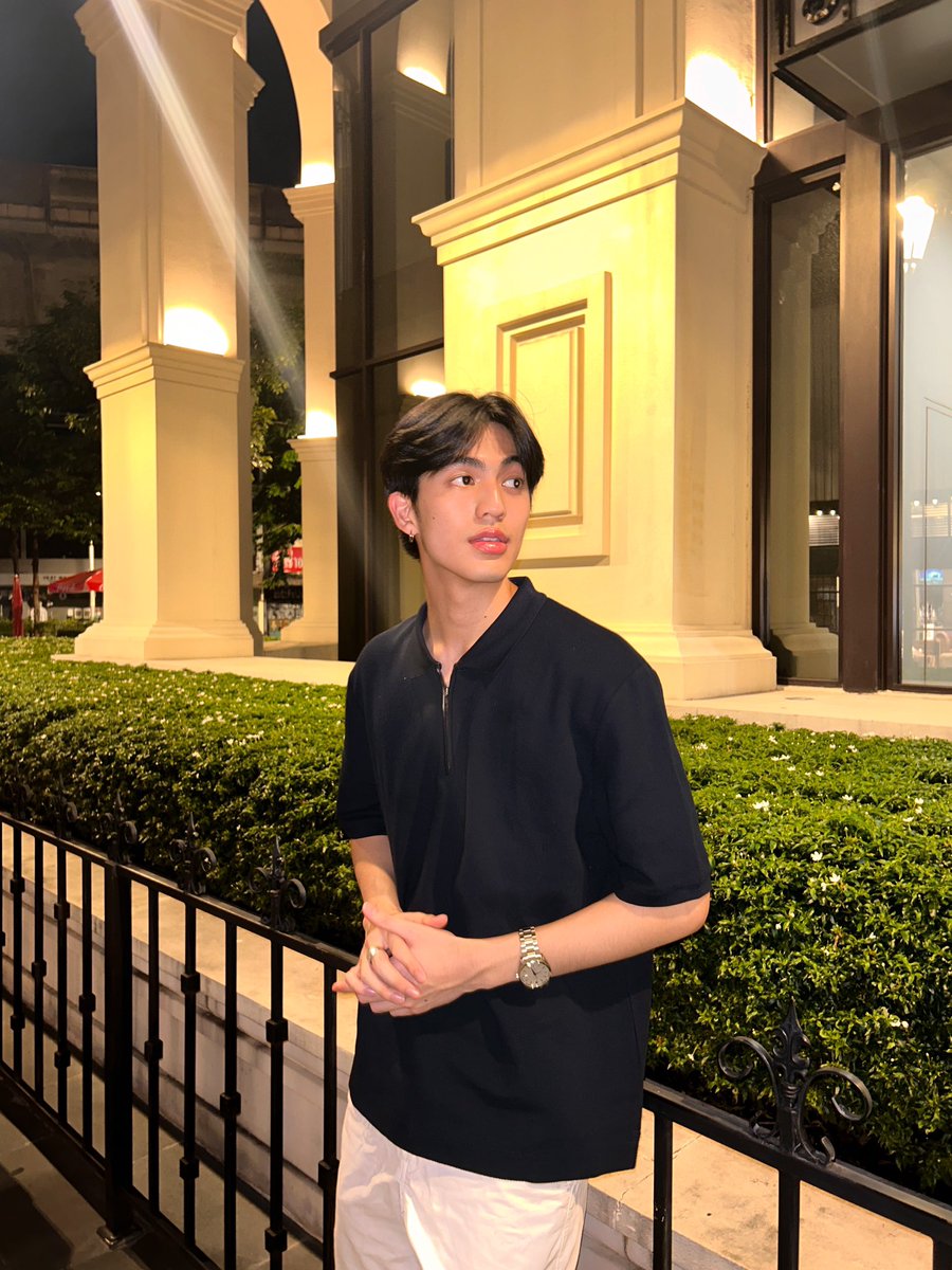 bbenlk's tweet photo. i told พระแม่ลักษมี about วันเกิดฉัน https://t.co/hvEUl86ANg