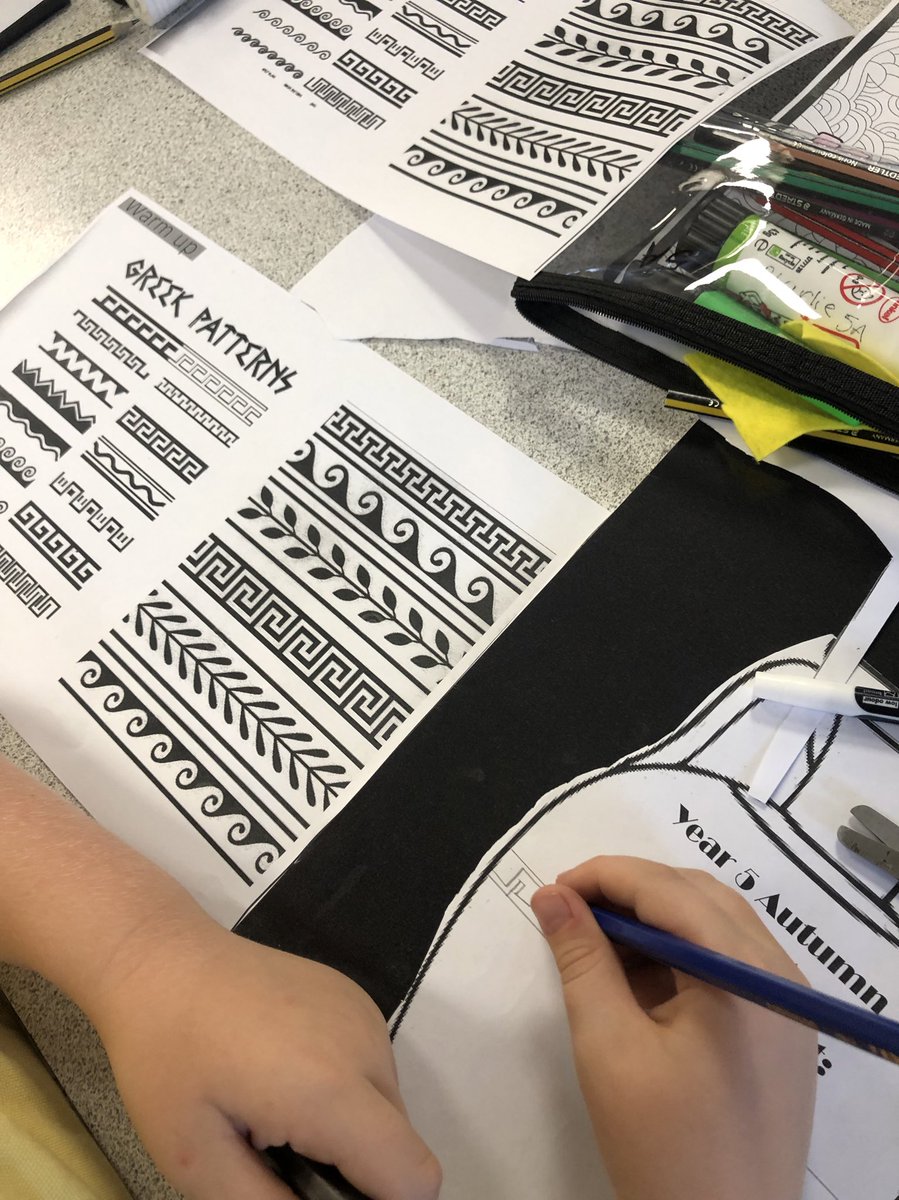 PBSandNMacc's tweet photo. 5A have been looking at Greek patterns in art and have begun to create their own designs for the front covers of their topic books. #AncientGreece #Topicwork #ProudtobePussBank https://t.co/lYLvLdSRyl