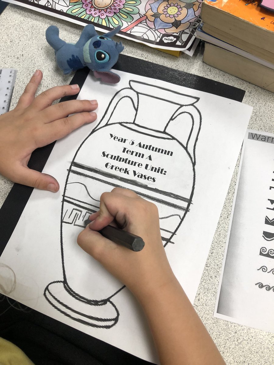 PBSandNMacc's tweet photo. 5A have been looking at Greek patterns in art and have begun to create their own designs for the front covers of their topic books. #AncientGreece #Topicwork #ProudtobePussBank https://t.co/lYLvLdSRyl