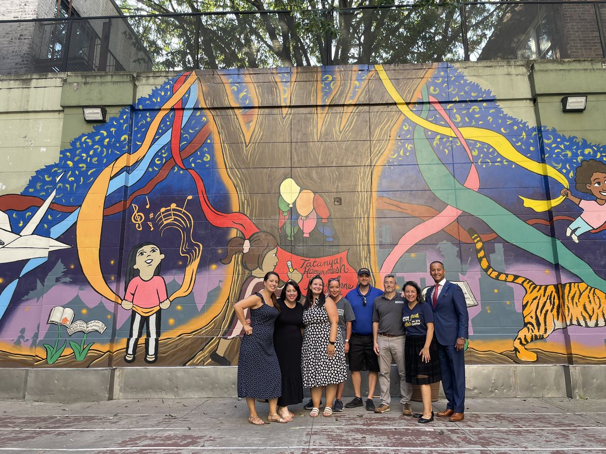 Thank you, <a href="/hrubio/">Henry D. Rubio</a> for spending time with us this morning!  I have the BEST and BRIGHTEST on my team!  #csa #unionize #Solidarity <a href="/FollowCSA/">CSA</a> <a href="/NYCSchools/">NYC Public Schools</a> <a href="/ps89q/">PS 89Q The Jose Peralta School of Dreamers</a>