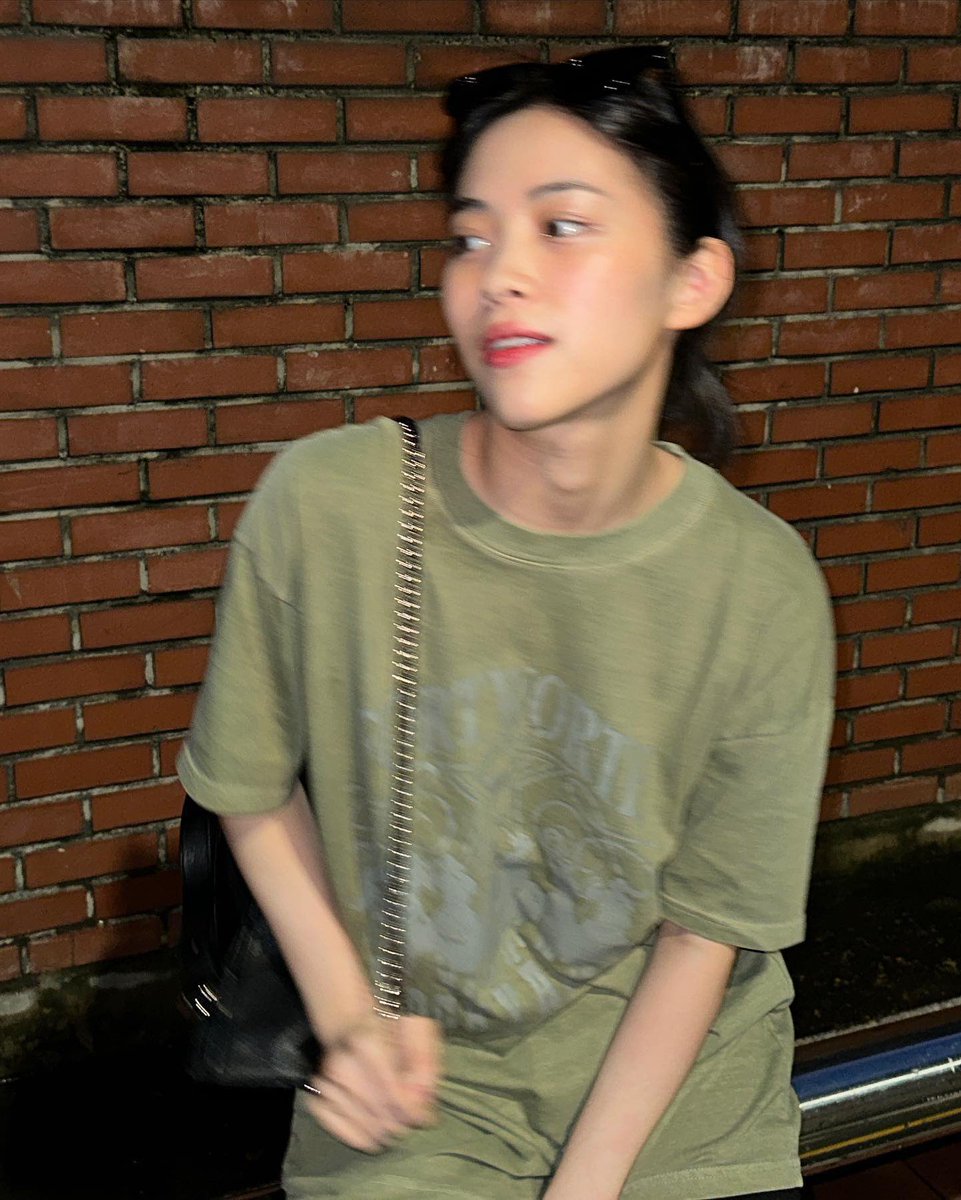 ryujienw's tweet photo. I've been having a pretty good day lately, MIDZY, how about you? are you also having a good day? https://t.co/W25pN1J5dT