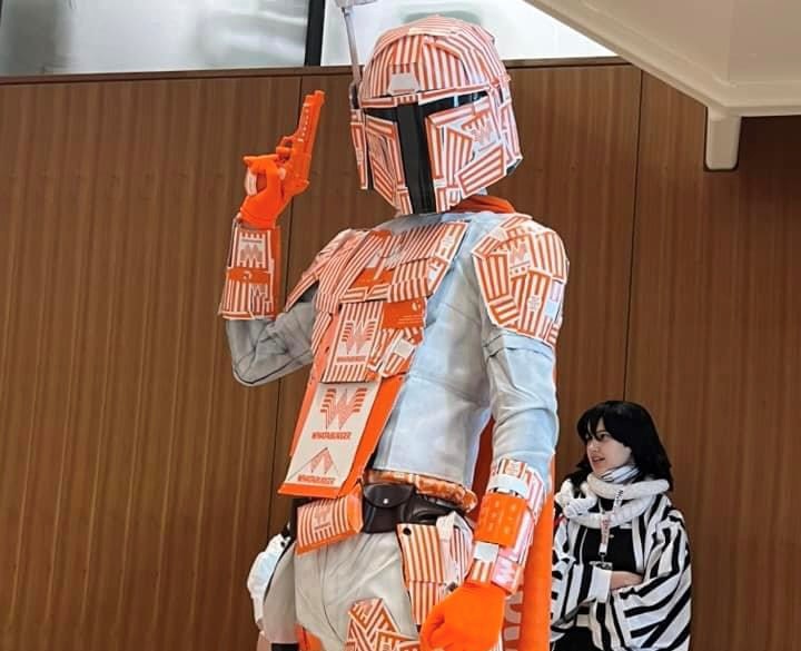 PLScamardo2's tweet photo. Whataburger or Pedro Pascal? Which does San Antonio love more? This cosplayer at San Japan chose both. 
✍️@CatRWilson @mySA 
📸Courtesy of Emelio Martinez
https://t.co/RB9f8gWRHs https://t.co/w0toPC8gUN