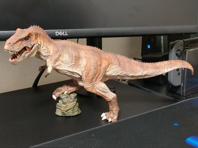 REBOR 1/35 KING T-REX!!!
無茶苦茶顔がイケメンで前から欲しかったので買えて嬉しい! 