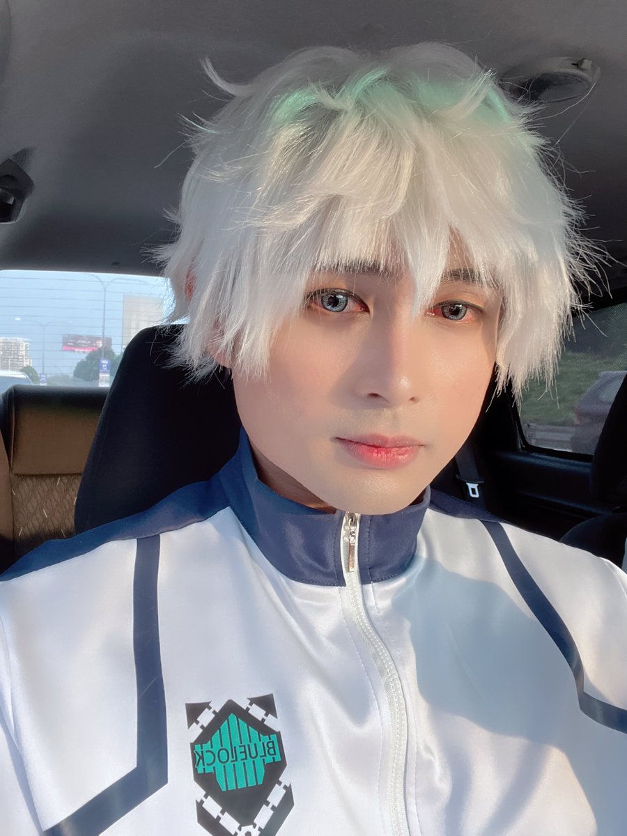 eru_coser's tweet photo. Those who can't win even after putting in all the effort are just weak guys not worth the hassle.

「頑張らなきゃ勝てないなんて、弱い奴ってめんどくさいね」

#nagi #nagiseishiro #nagicosplay
#anime #凪誠士郎 #凪 #bluelock
#ブルーロック #atriamall #cosplay
#cos #cosplayer https://t.co/kE0TKDoh9s