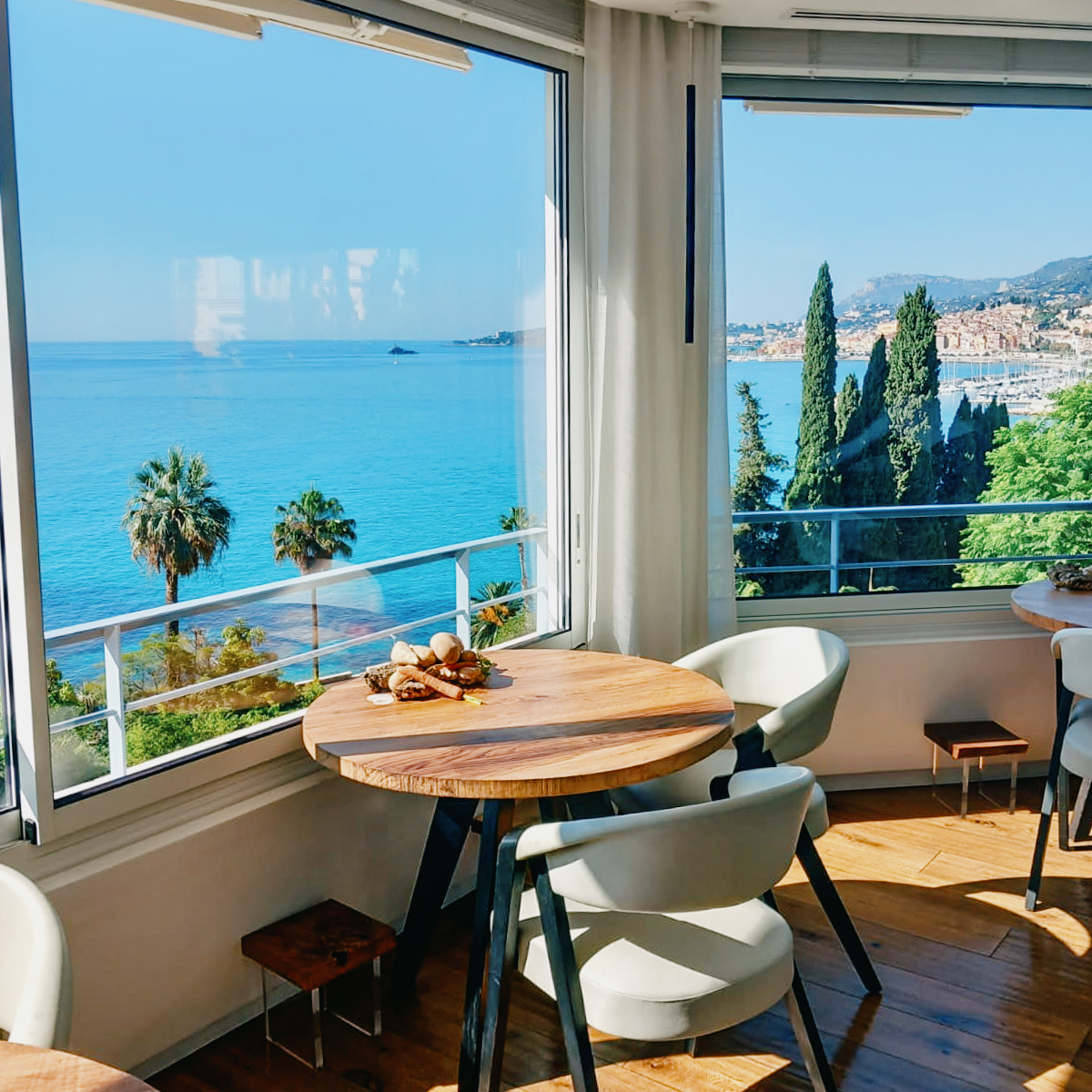 Château Neercanne tweet media