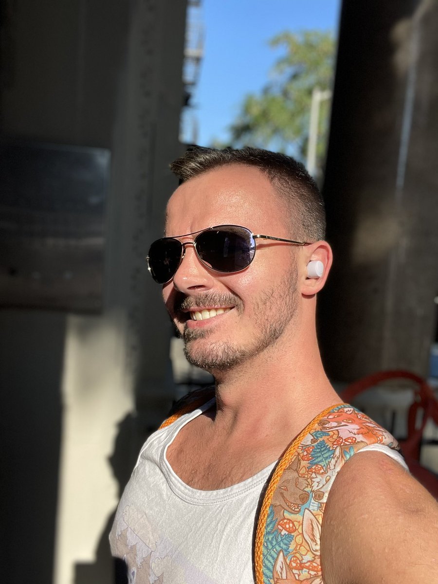 TyrPup's tweet photo. Loving the sun today!
(Please cool off soooooooooon…..)
#burningalive https://t.co/ttPByMnQoY