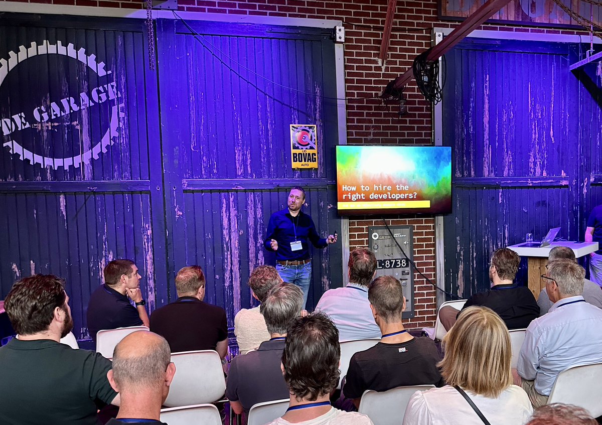 OpenValue's tweet photo. The last speaker (before the second part) during the Java-1 Grand Prix customer event is Roy Wasse @roywasse about ‘How to select the best developers’ #java #GrepS https://t.co/AmESKFydYN