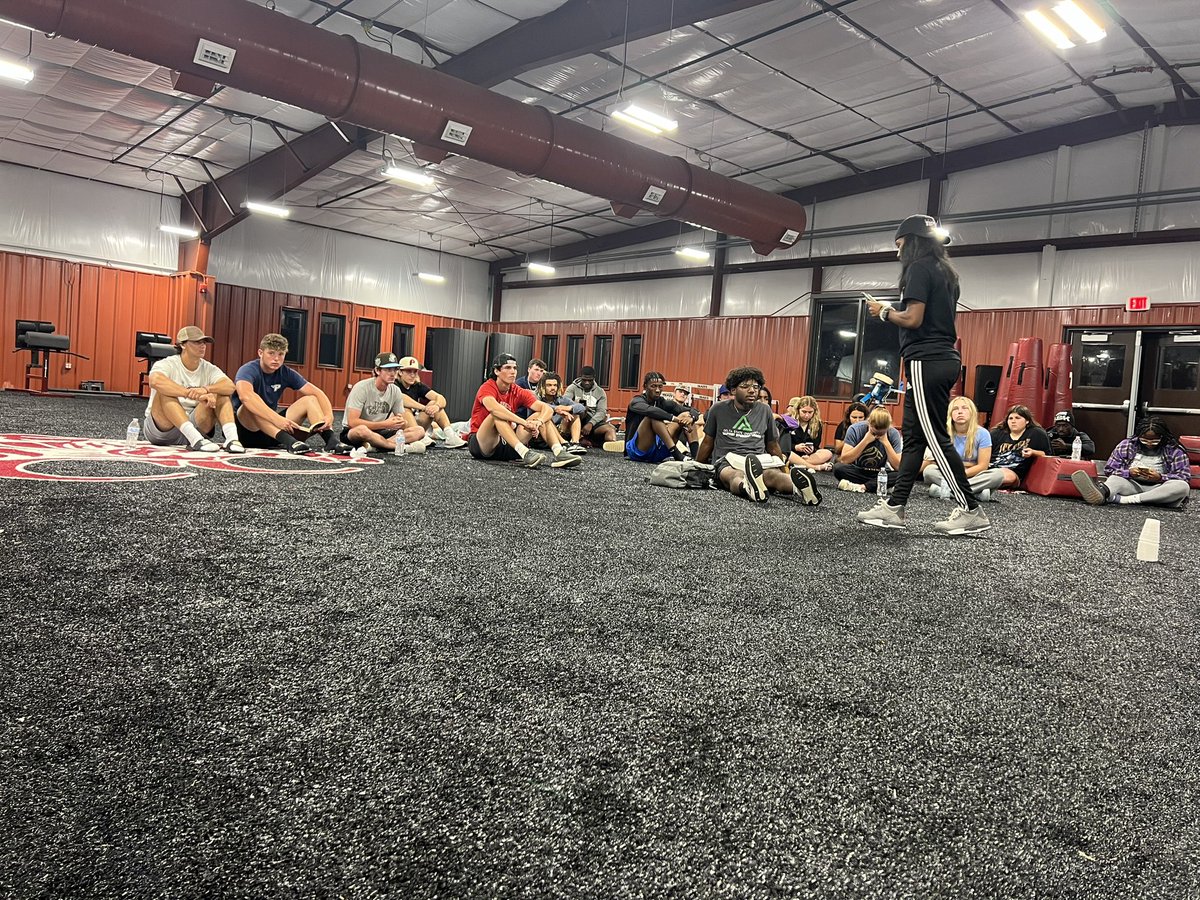 CoahomaFCA's tweet photo. A little rain didn’t stop our night! Coach Williams challenged us to face our giants the way David faced his giant, Goliath, by trusting God! 

Already ready for next week! https://t.co/K255bItgmP