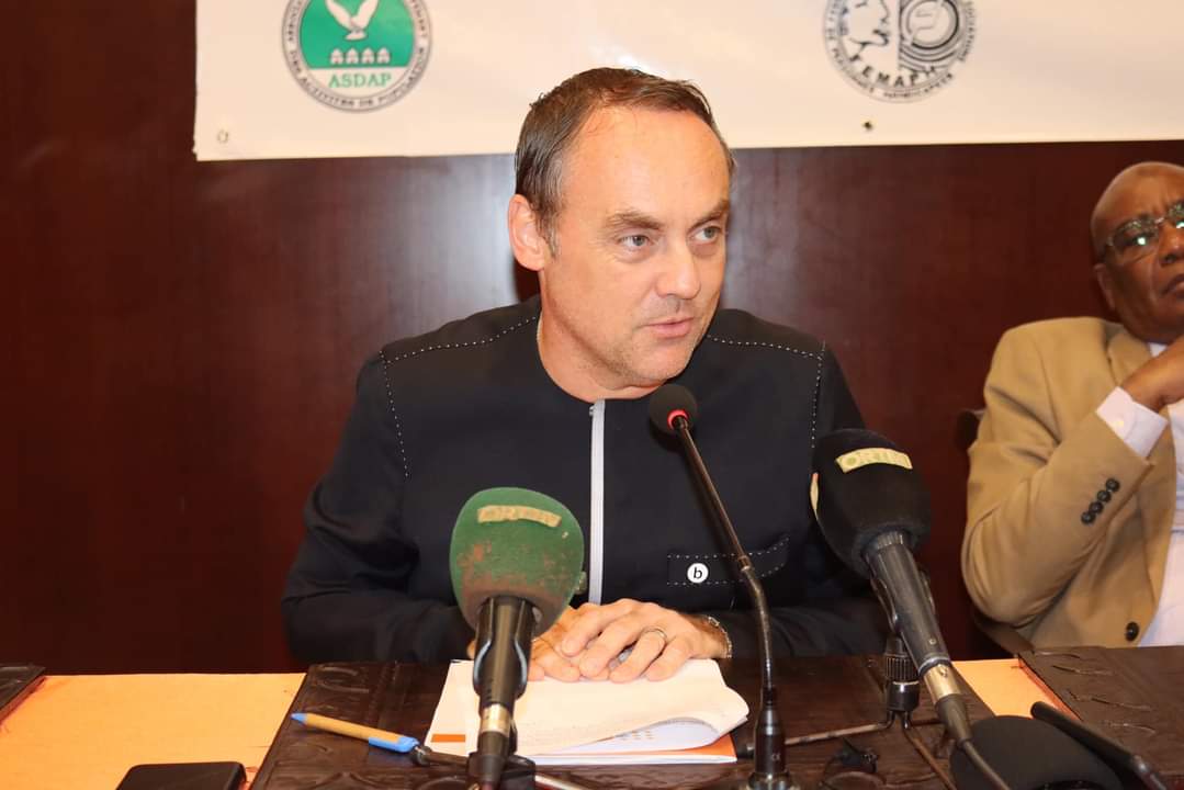 unfpa_mali's tweet photo. @sassyves déclare que le #Mali cpte 1 peu + de 2,7 millions de pers handicapées, au lancement du projet de renforcmt de l’accès équitable aux services intégrés socio-sanitaires au Mali et au Sénégal pour les pers vivant avec #handicap #RAESS financé par @aics_it à € 3 millions https://t.co/Jaotz8QQ1K