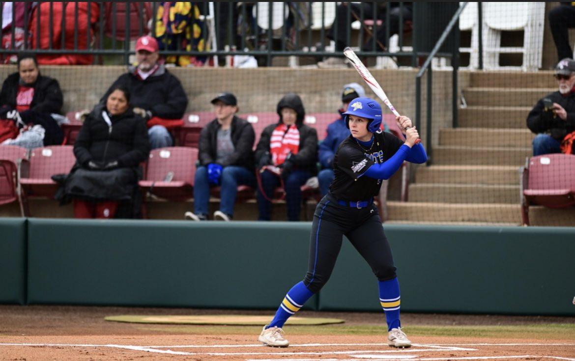 Happy One Day for State!! Thank you for the continuous support of the SDSU softball program! Any donation helps make our experience here a memorable one 😄🐰 click this link to contribute!! givenow.sdstatefoundation.org/one-day-for-st…