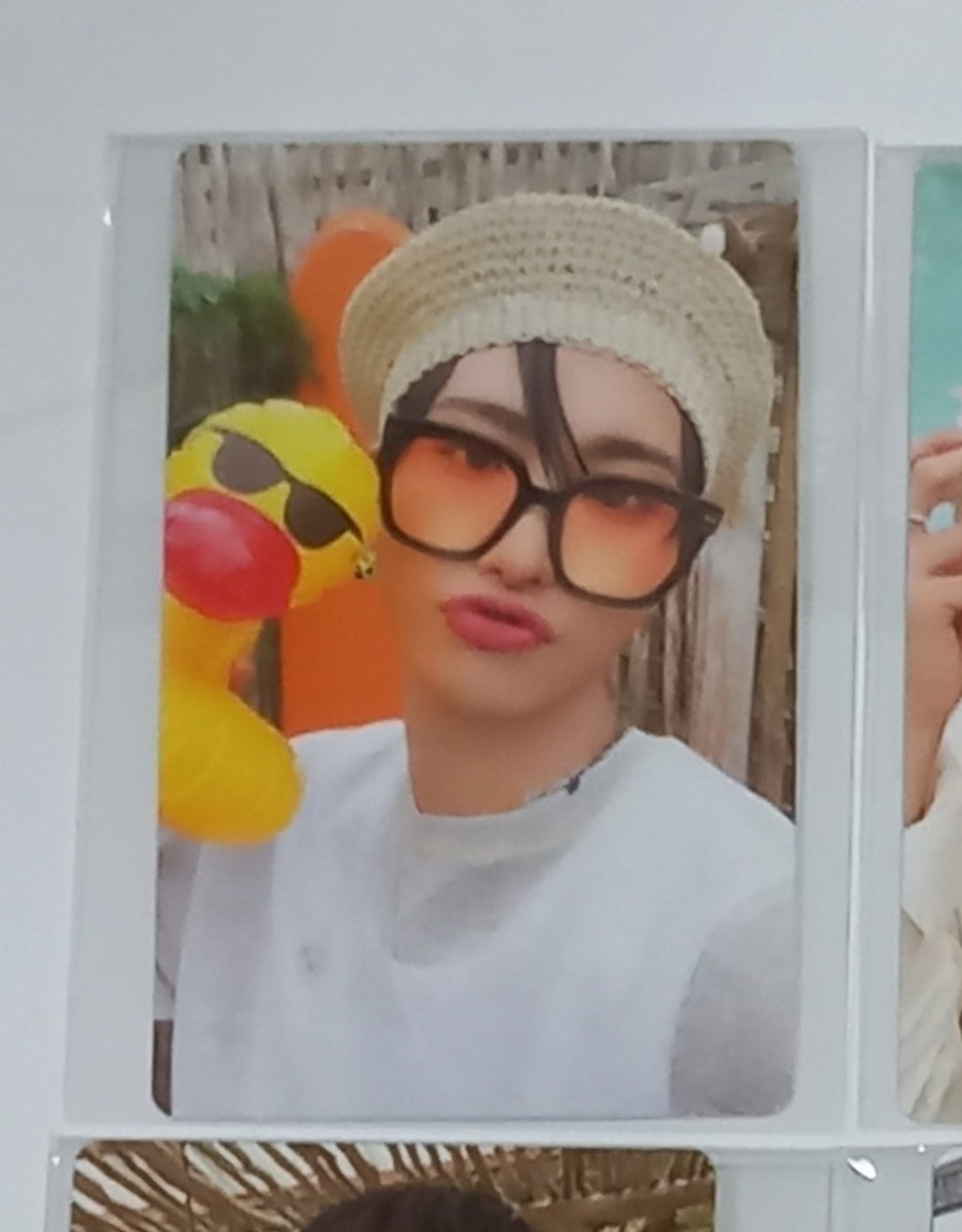 _iammona's tweet photo. [wtt/lft] trade only
looking for ateez summer 2023 pob

have : seonghwa (not on hand, otw)
want : wooyoung

#pasarateez #pasarateezmy #wtt https://t.co/8gBDOB04BC