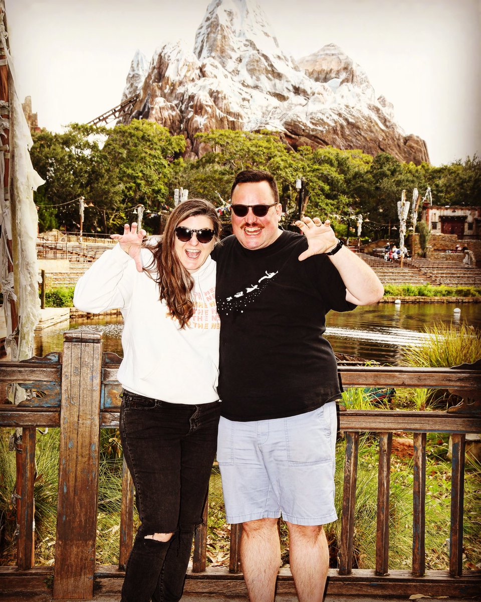 aydintimeless's tweet photo. When in Disney’s Animal Kingdom, watch for stray Yetis!
.
#DAK #DisneysAnimalKingdom #AnimalKingdom #ExpeditionEverest
#wdw #waltdisneyworld #disneyworld #disney #disneyland #travelagent #disneytravel #timelesstalesvacations #timelesstalesaydin #DisTwitter https://t.co/HktpQRq2fW