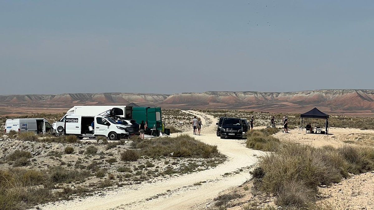 AragonFilmCom's tweet photo. #allyouneedisaragon 
❇️Hoy concluye un rodaje de 2 semanas que ha contado con localizaciones en las 3 provincias. 
❇️Un equipo internacional de 80 personas que ha disfrutado de nuestros contrastes  facilidades y servicios. 
❇️Un arduo trabajo de coordinación interinstitucional. https://t.co/ePZrzmpHFA