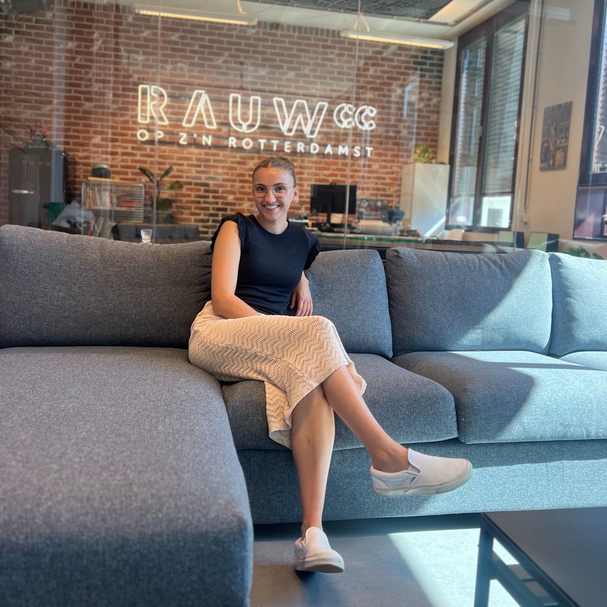 Uitbreiding van het team! 🎉 Cato knalt het komende halfjaar als rauwe communicatiestagiaire. Deze topper zul je de komende maanden nog vaker voorbij zien komen op onze kanalen. Wij zijn nu al fan! 🤩