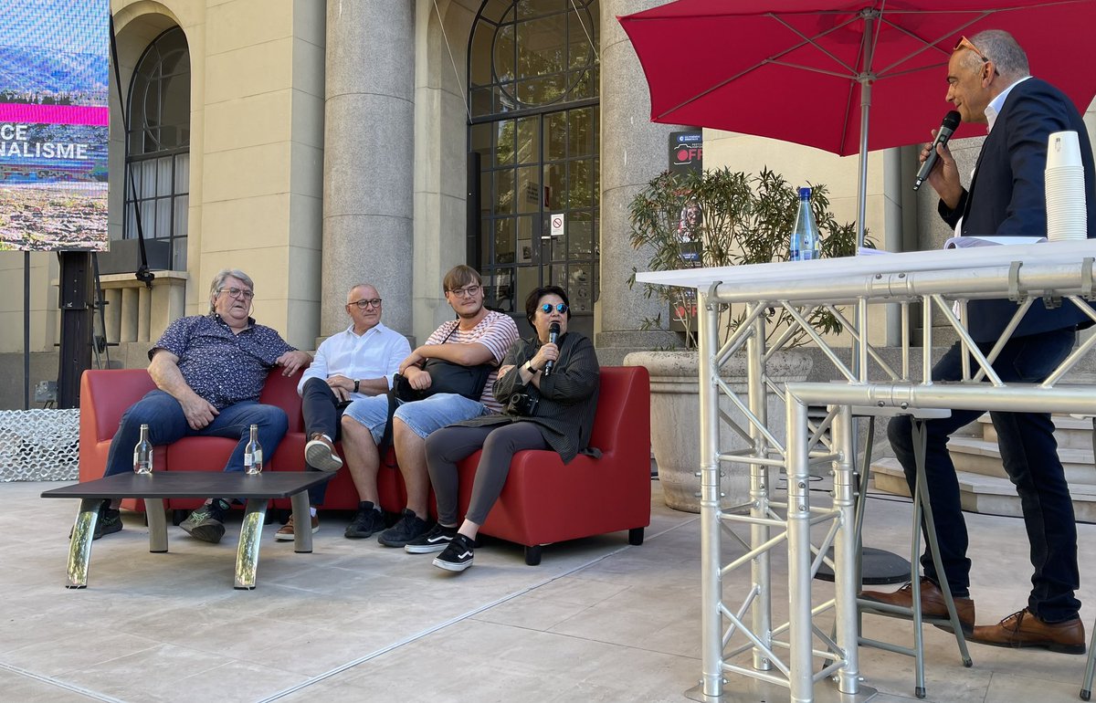 cciperpignan's tweet photo. [En direct] @OffPerpignan_ Conférence de Françoise Huguier, marraine du #OFF2023, Jean-François Imbernom et Jean Pailleres, internationaux de rugby, invités d’honneur, sur le parvis de la @cciperpignan https://t.co/yKM1S1OG72
