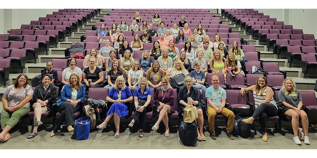 Iowa community college sees record-breaking enrollment in court reporting program — “We started the DMACC court reporting program 10 years ago with four students,” said Cathy Penniston, RPR, CRI, an instructor at DMACC and director of the program. ➡️ tinyurl.com/2s3b3kxm