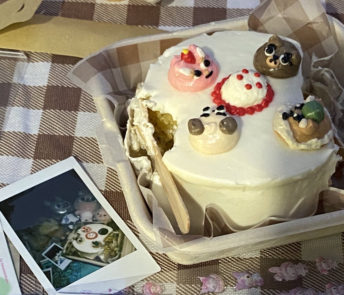 KIMW0NPlL's tweet photo. happy 8th anniversary day6!
💗🍀🎂🎉🌸🧺
#데이식스_8번째_페이지도_잘부탁해
#Chapter8_of_DAY6
#DAY6 https://t.co/iC8hZ7sicz