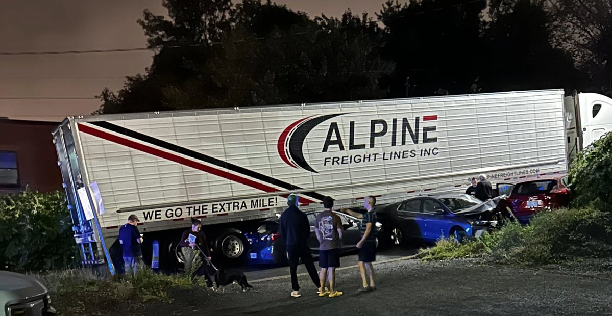 Halifax Fire News tweet media