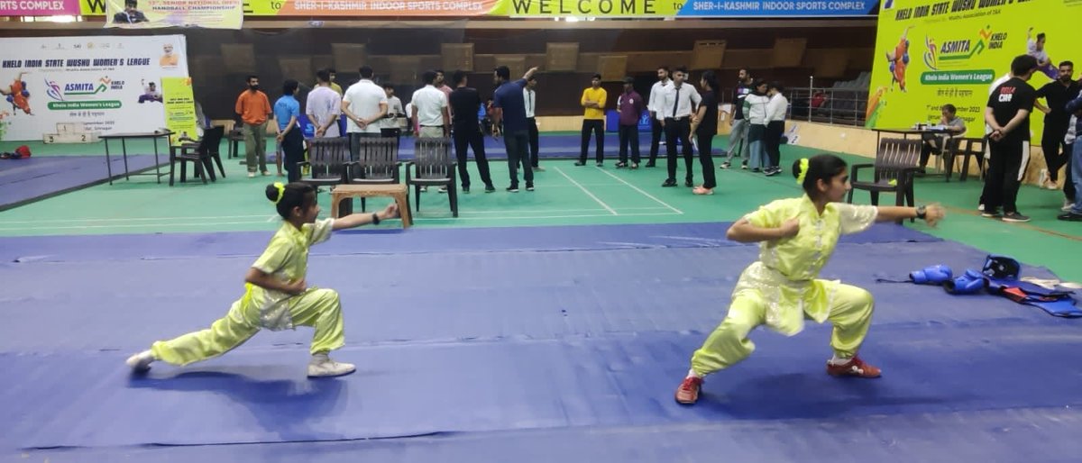 kheloindia's tweet photo. The #KheloIndia State Women’s Wushu League, hosted by the J&K council, began today at SKISC Srinagar ✅
Approximately 700 girls from 15 districts in all divisions are participating in the 2️⃣-day event👍
Do well, champs👍⚡ https://t.co/W32O1UNwnk