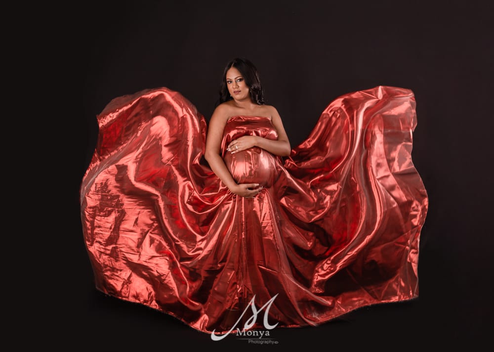 MpLizza's tweet photo. @5FM Pregnant Glam Photoshoot ✨️ 
#ShareYourVibe 
@5FM @HonorAfrica https://t.co/QFvuihEfbH