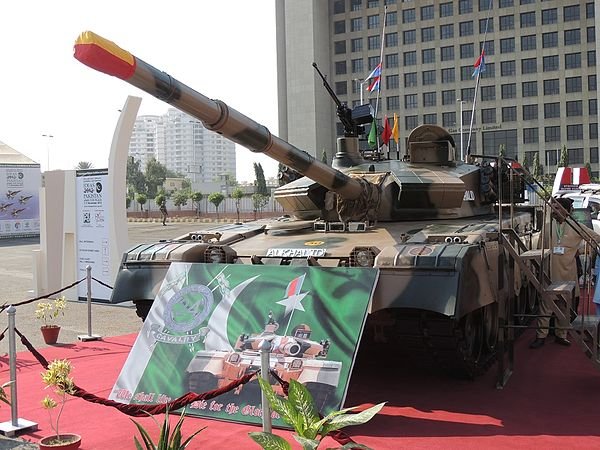S_HajjS's tweet photo. The #AlKhalid is Pakistani main battle tank.
Thank You Nawaz Sharif

#نواز_کا_ناقابل_تسخیر_پاکستان

We are proud of you @NawazSharifMNS https://t.co/cdSLM98Sl3