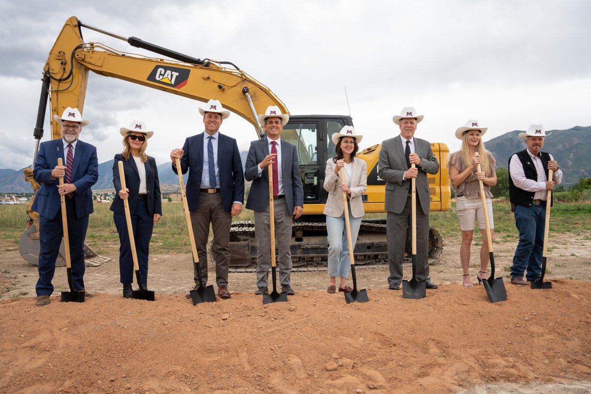 ClydeCompanies's tweet photo. Clyde Companies is proud to support the growth and advancement of technical education. Last week, Clyde Companies President and CEO, Jeremey Hafen, took part in the groundbreaking of the $56 million dollar MountainLand Technical College Payson Campus.
#BuildingABetterCommunity https://t.co/0S8CYdeL8E