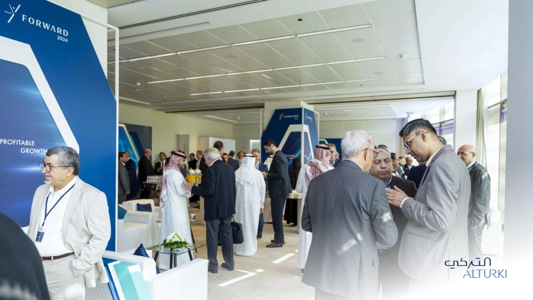 AlturkiHolding's tweet photo. مقتطفات من #FORWARD24 الاجتماع الاستراتيجي السنوي، والذي شهد تفاعلًا من الحضور وساهم في تجديد التواصل والتوافق بين #التركي_القابضة وشركاتها التابعة. https://t.co/1FR1hwkcMt
