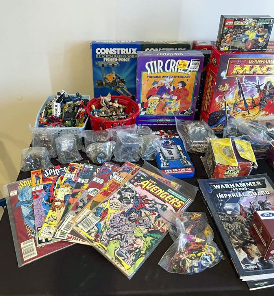 AaronSiepierski's tweet image. Massive Toy Collections! ✨🙌🏻

📌 30722 Tanglewood Trl Farmington Hills, MI 48331
🗓️ Sept 8 - Sept 10
🕙 10 AM - 4 PM

Perfect for collectors like you, or for your kids as a present. 🤭

See you there!

#estatesales #toycollections #toycollectors #collectibles #collections #toys