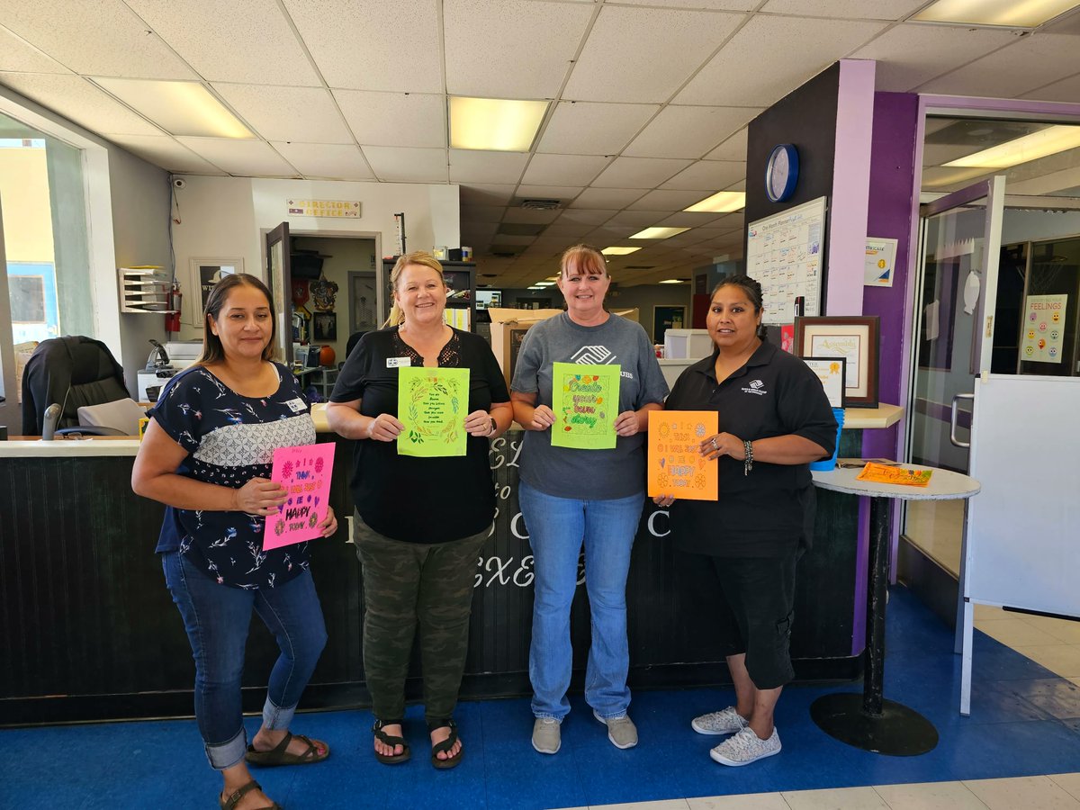 vrmhope's tweet photo. We would like to thank the Boys and Girls Clubs of the Sequoias for their generous donations of hygiene supplies and hand drawn encouragement notes for our Serenity Center guests! Our women and children were so blessed by these signs and the supplies. https://t.co/fDaqqFUE4L