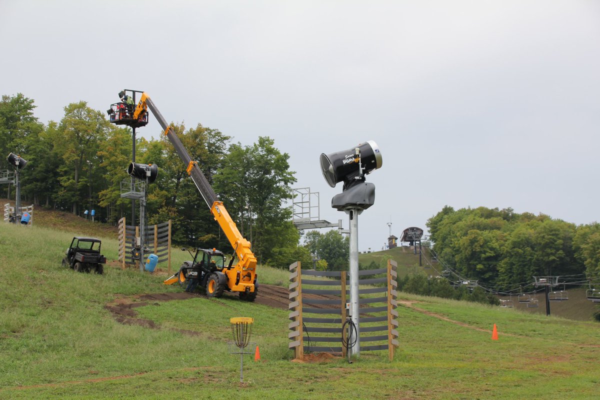 CrystalMountain's tweet photo. How does our snowmaking squad spend their summer days? Installing new snowmaking machines! πβοΈ One down, four more to go! #snowmaking #winter #winteriscoming #snowmakers #crystalmountainmi https://t.co/x3udfzWndK