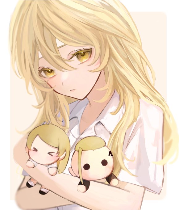 「holding doll yellow eyes」 illustration images(Latest)