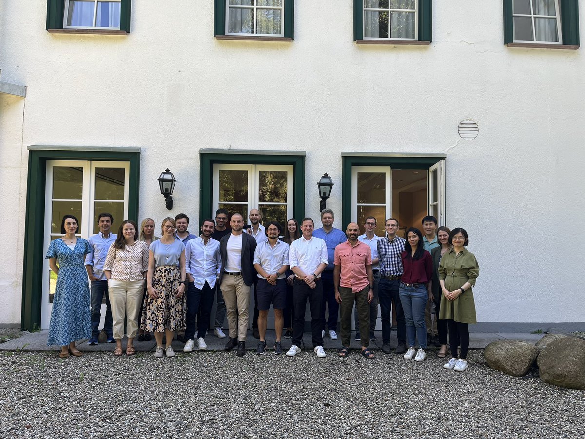 LeiLi_economics's tweet photo. First day of our CRC international trade workshop
@EPoS224 @EconUniMannheim jointly organized with @janschymik @FrankPisch. Great fun!🤗 https://t.co/tOkdAZpcm6