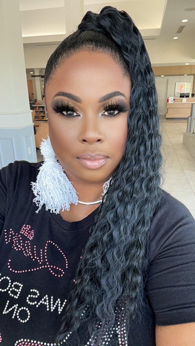 🎂🎈💕🎁 BIRTHDAY Flow🎂🎉🎁💕🎊 Thank you to beautiful Simra Dalmida for the Birthday bling T-shirt!! I LOVE it!!!💕Thank you beautiful Keisha LeToy Glass for the customized white earrings!! I LOVE it!!💕THANK You for my birthday glam Ashley _ !! I LOVE it!💕