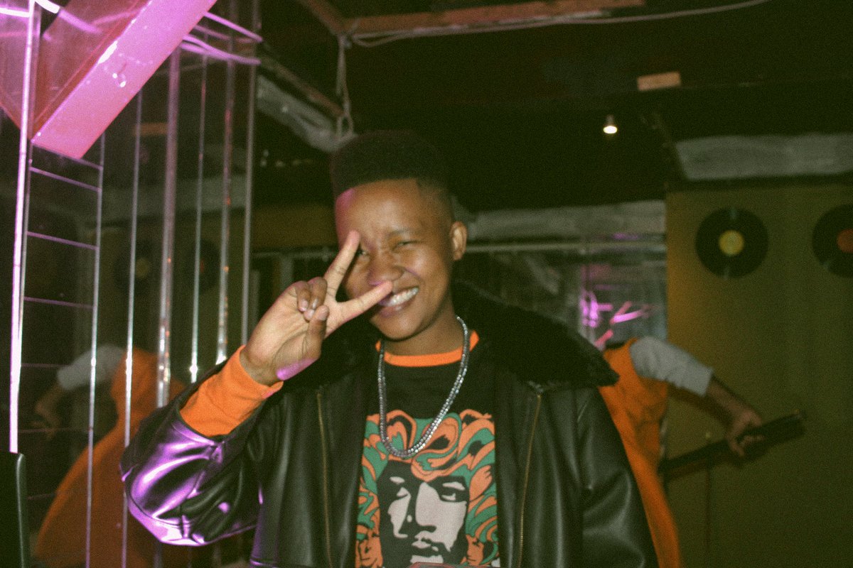 PlugTheCityOA's tweet photo. Get Plugged with @CardiacMusicSA for #UndiscoverdTalentNight tonight at Vinyl Lifestyle Bar, Marshall Town ⚡🔌 https://t.co/7uTGONN5Fo