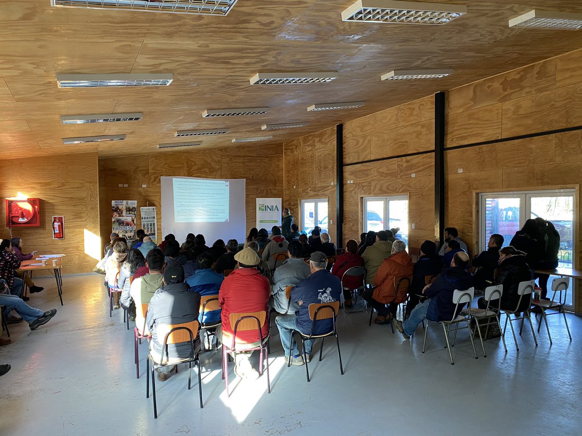 Esta mañana, nos encontramos con agricultoras y agricultores de la comuna de Ancud, en seminario; “Identificación de plagas subterráneas en praderas y su manejo preventivo". <a href="/MinagriCL/">Ministerio de Agricultura de Chile 🇨🇱</a> <a href="/MinagriLosLagos/">Minagri Los Lagos</a> <a href="/IndapLosLagos/">Indap Los Lagos</a> <a href="/inia_remehue/">INIA Remehue</a> <a href="/iniachile/">INIA Chile</a> <a href="/INDAP_Chile/">INDAP_Chile</a> <a href="/muniancud/">Municipalidad Ancud</a>