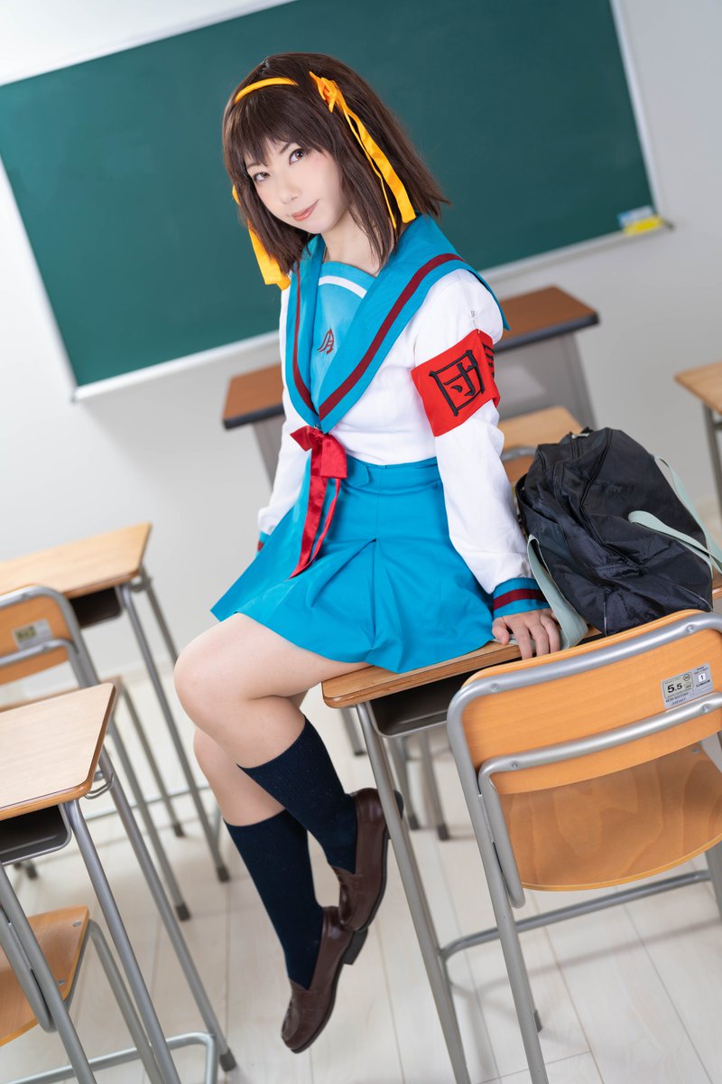 Ikari_Kazahana's tweet image. Cosplay. 
涼宮ハルヒの憂鬱.
-
ただの人間に興味はありません。
この中に宇宙人、
未来人、
異世界人、
超能力者がいたら
あたしのところにきなさい！以上！
￼-

📸→マイルさん(@mairu_wiz） 
￼🏠→studioN(@studioN2023)

 #studioNプレオープンイベント #studioN

令和にハルヒやってきたった✌️