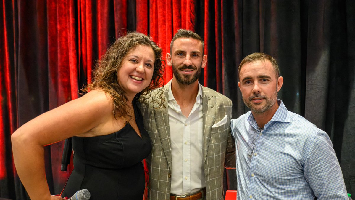 DCSCORES's tweet photo. Soccer stars 🤝 poetry stars!

This #TBT, we're looking back on our favorite moments from One Night One Goal 2022! Share your pics from the biggest party on the DC SCORES calendar using #ONOG and don't forget to get your tickets for this year's event! 🎟️ https://t.co/3Wk27OqwFR https://t.co/G8vtMNd3ja