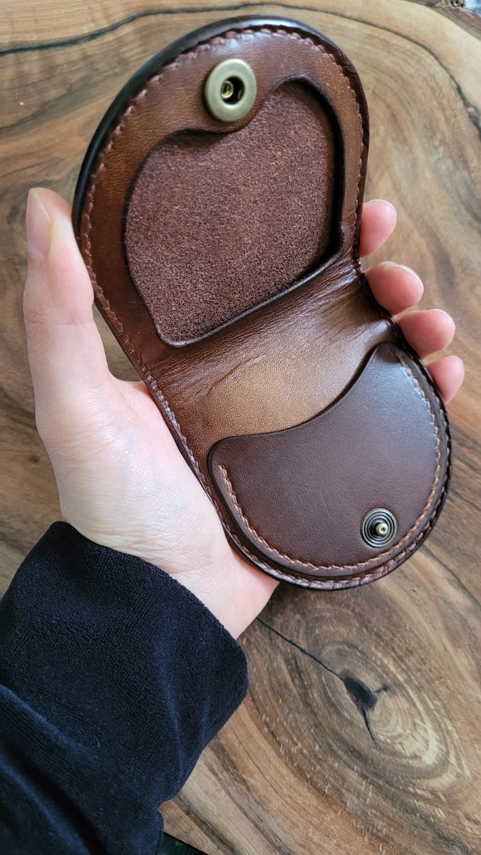 Cuirs D'Onyx tweet media