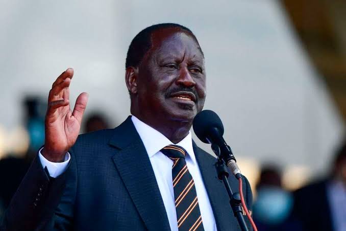 owaloeliud's tweet photo. I have now agree with entire Luo nation and Kenya at large that BABA is the Luo Kingpin. I hereby send my apologies and I've agreed to work closely with Baba  to improve the lives of Luo community interms of development and infrastructure. https://t.co/6pR7EQbwti