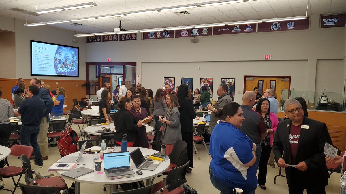 Purposeful talk leads to empowerment! #Multipliereffect <a href="/EISDofSA/">Edgewood ISD</a>
