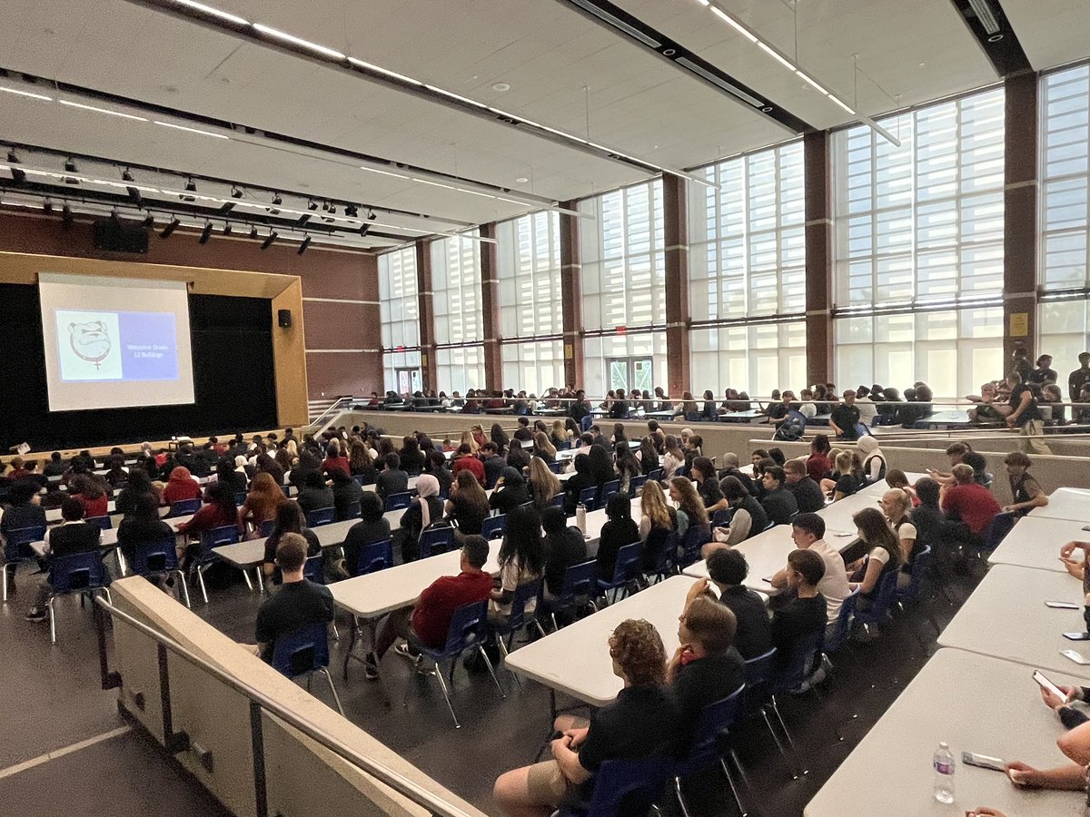 Class of 2024 all together! What a great way to kick off Day 2 at SAB. Leading our year with our school leaders and this year’s graduates. <a href="/BessetteBulldog/">Bessette Bulldog</a>