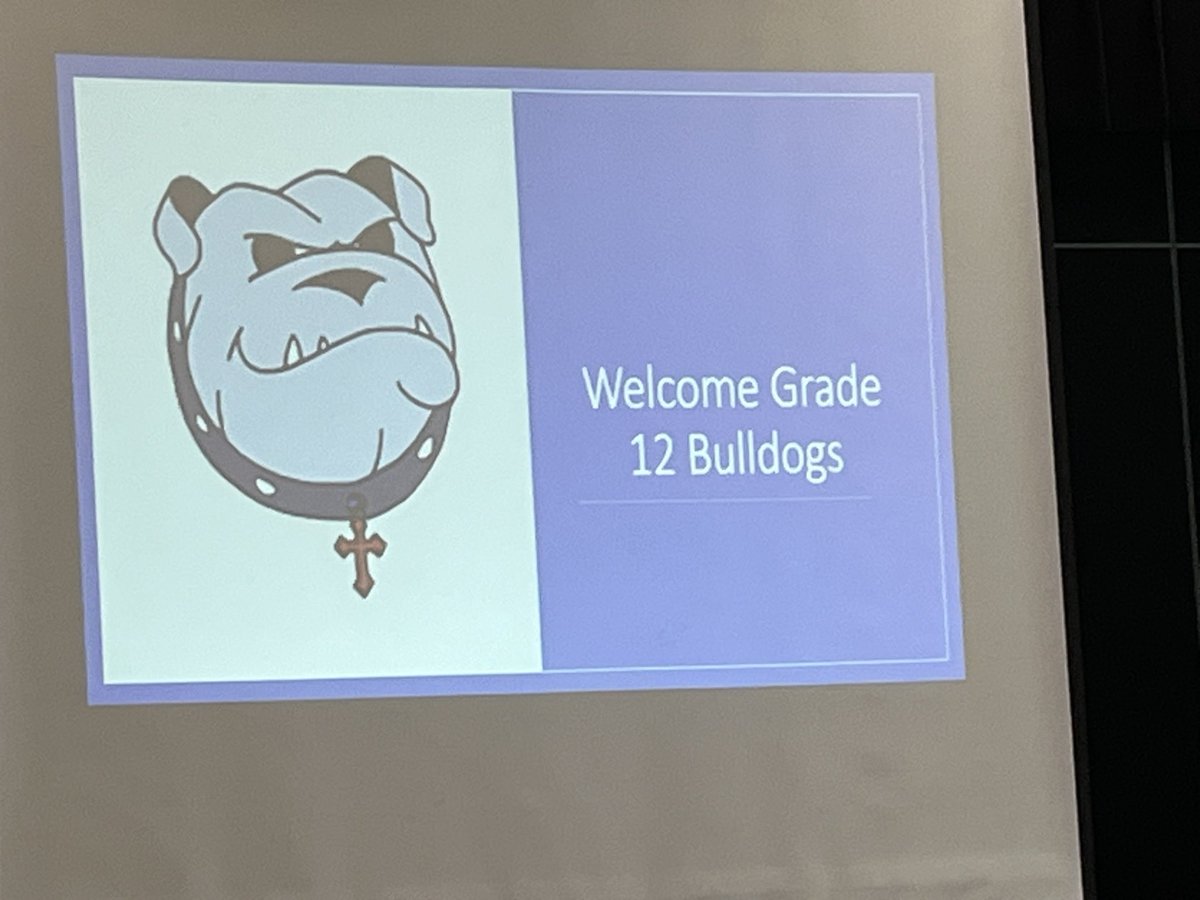 MammaRosati's tweet photo. Class of 2024 all together! What a great way to kick off Day 2 at SAB. Leading our year with our school leaders and this year’s graduates. @BessetteBulldog https://t.co/CWmnZXM4YW