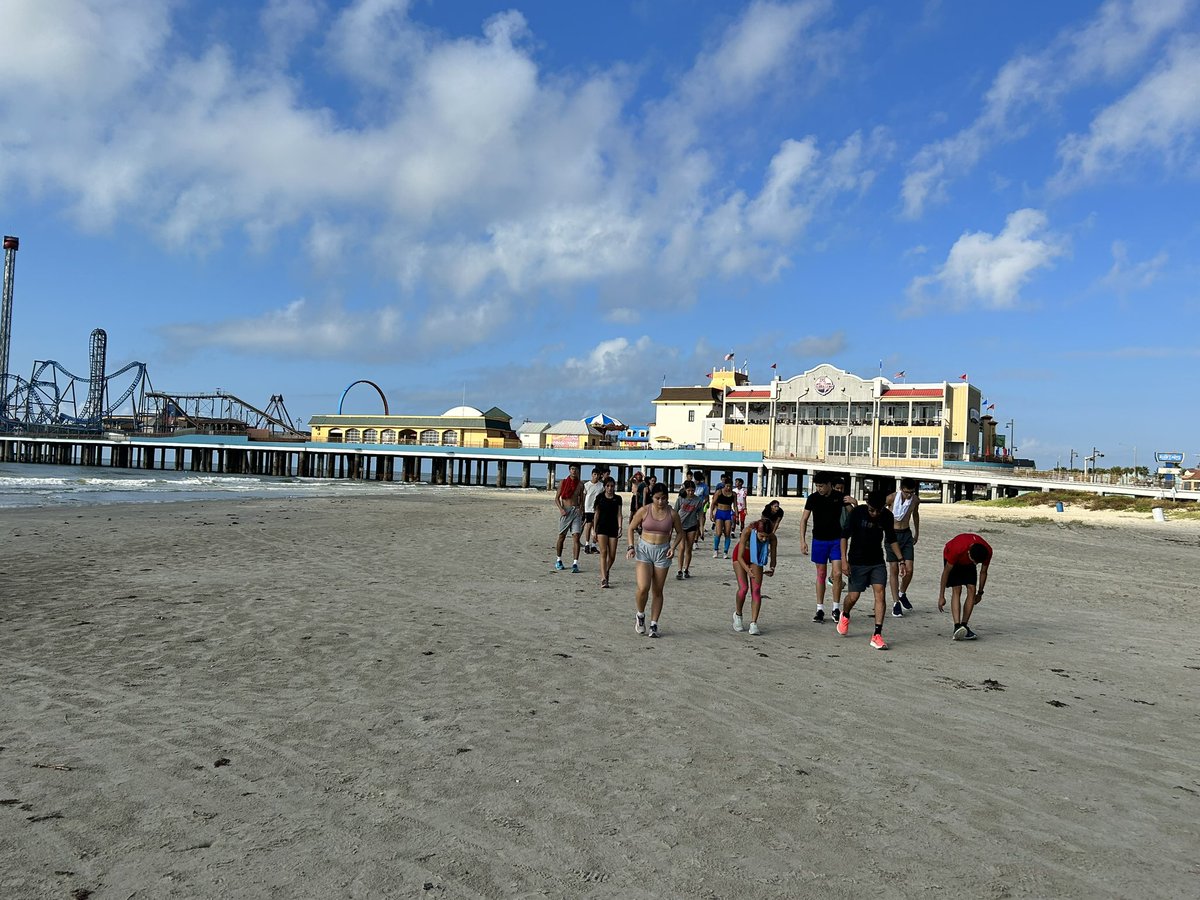 Coach Flores tweet media