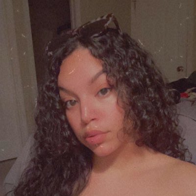 priscella_15's tweet photo. #NewProfilePic https://t.co/Fq6yiCIRi8